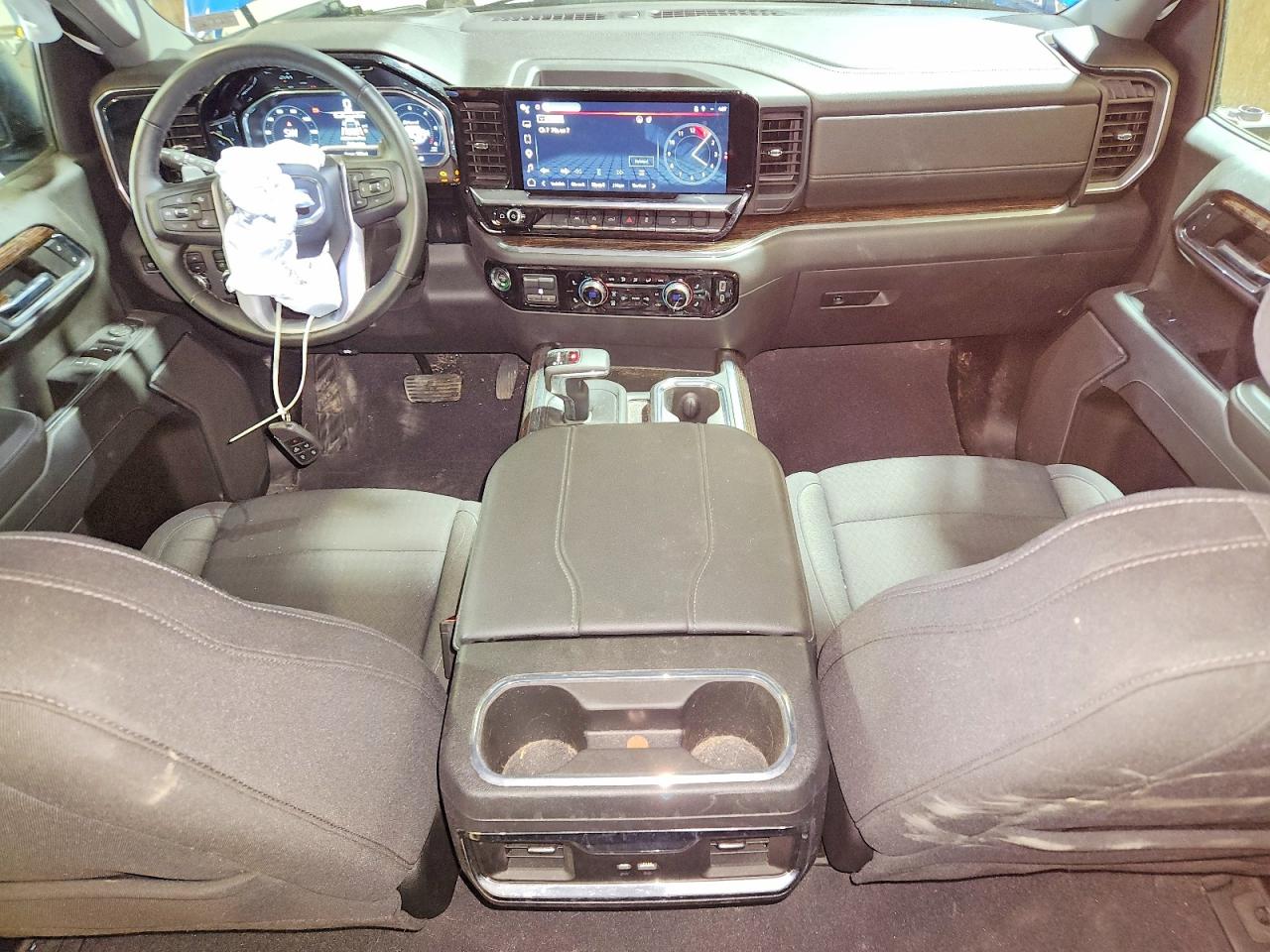 2023 GMC SIERRA