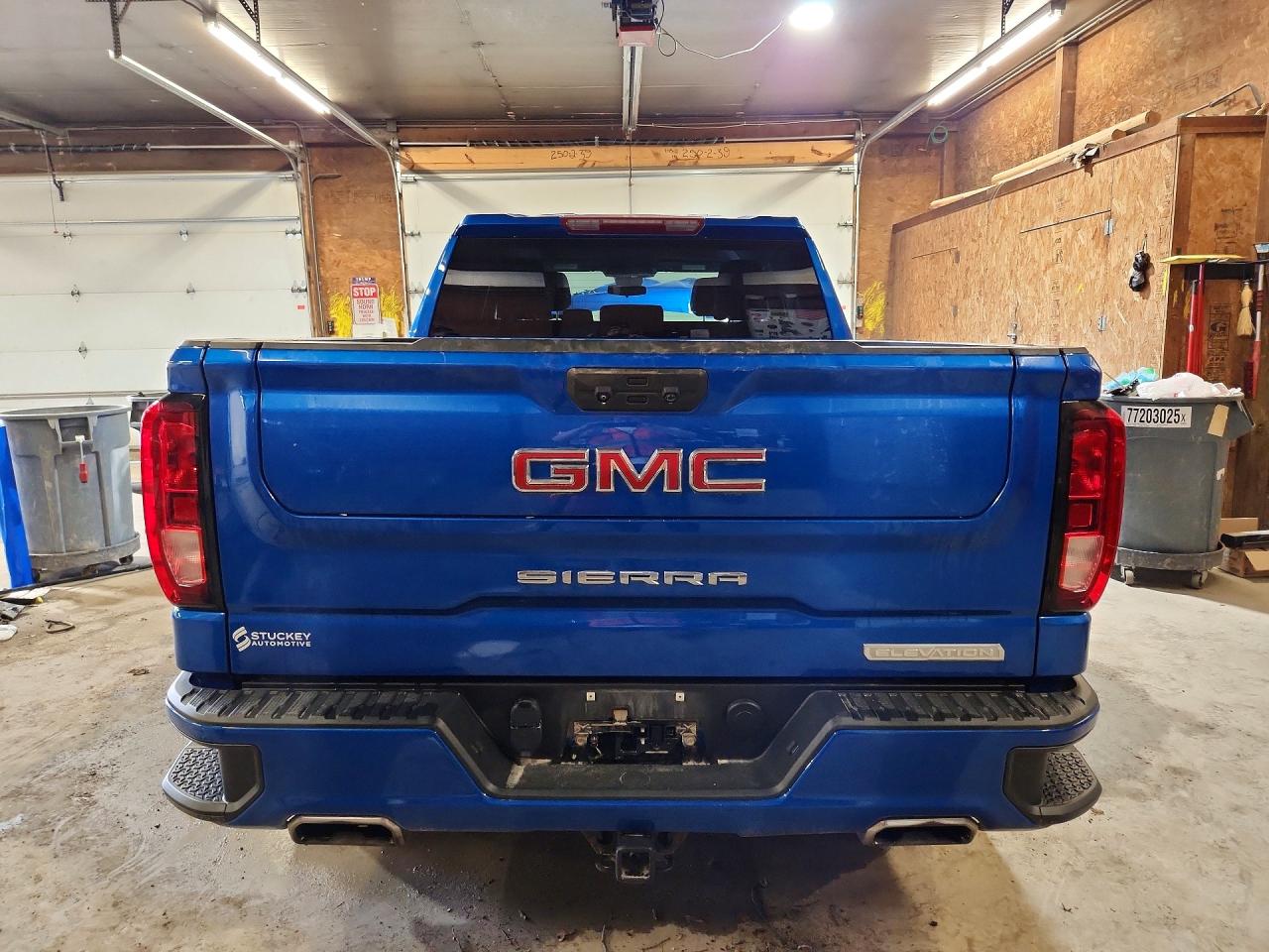 2023 GMC SIERRA