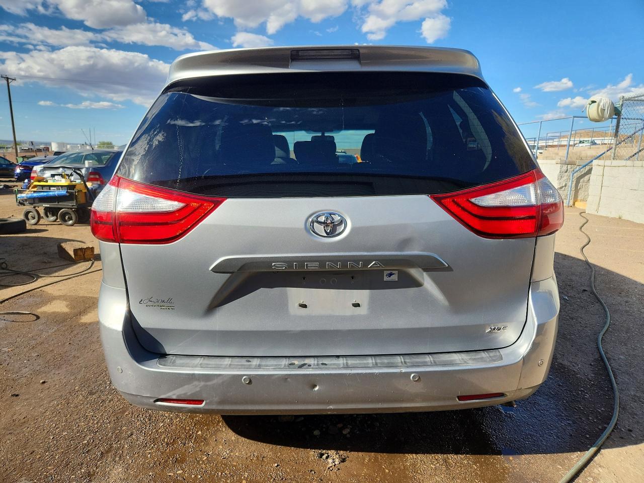 2015 TOYOTA SIENNA