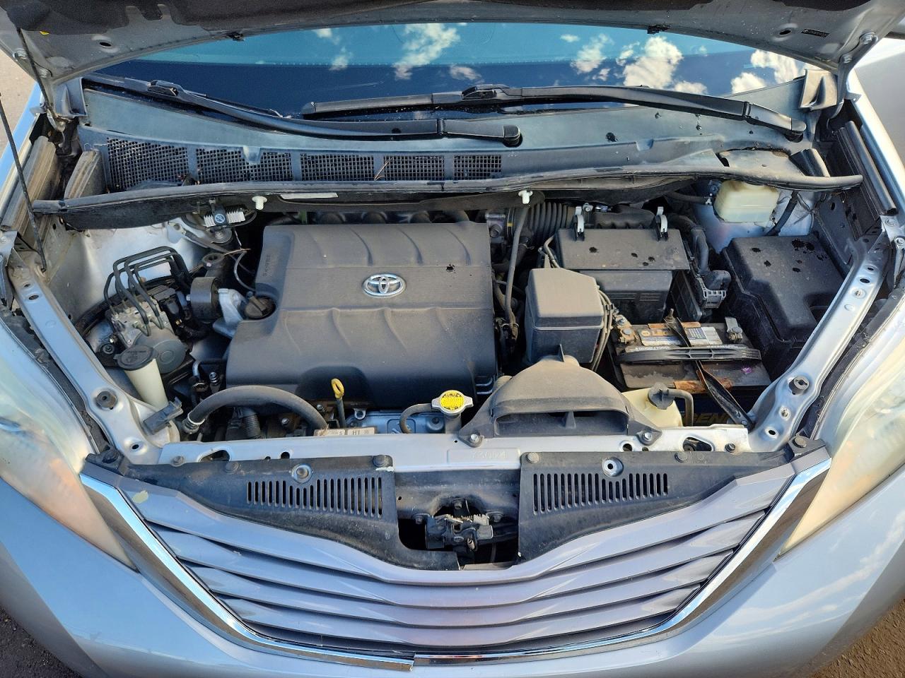 2015 TOYOTA SIENNA