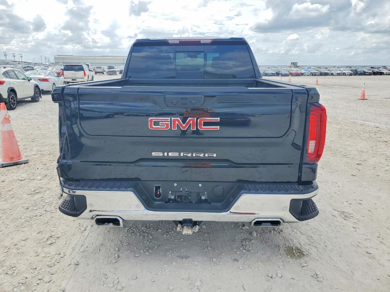 2025 GMC SIERRA