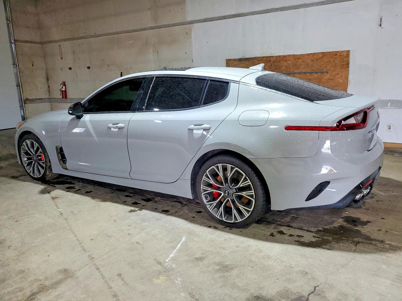 2019 KIA STINGER