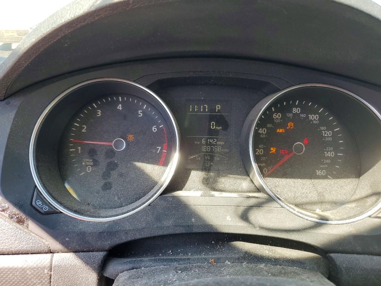 2016 VOLKSWAGEN JETTA
