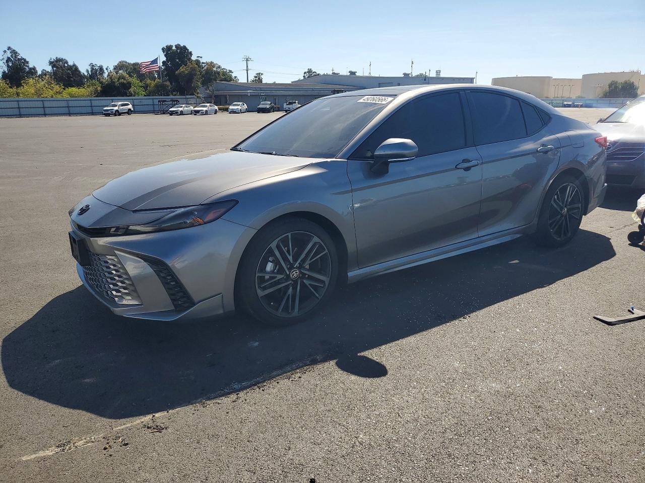 2025 TOYOTA CAMRY