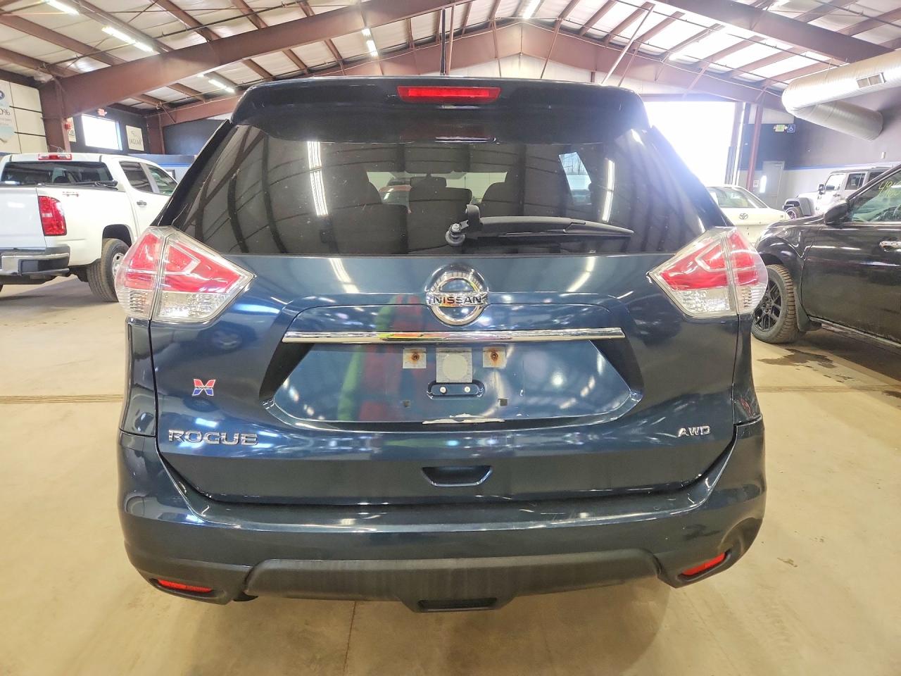 2016 NISSAN ROGUE
