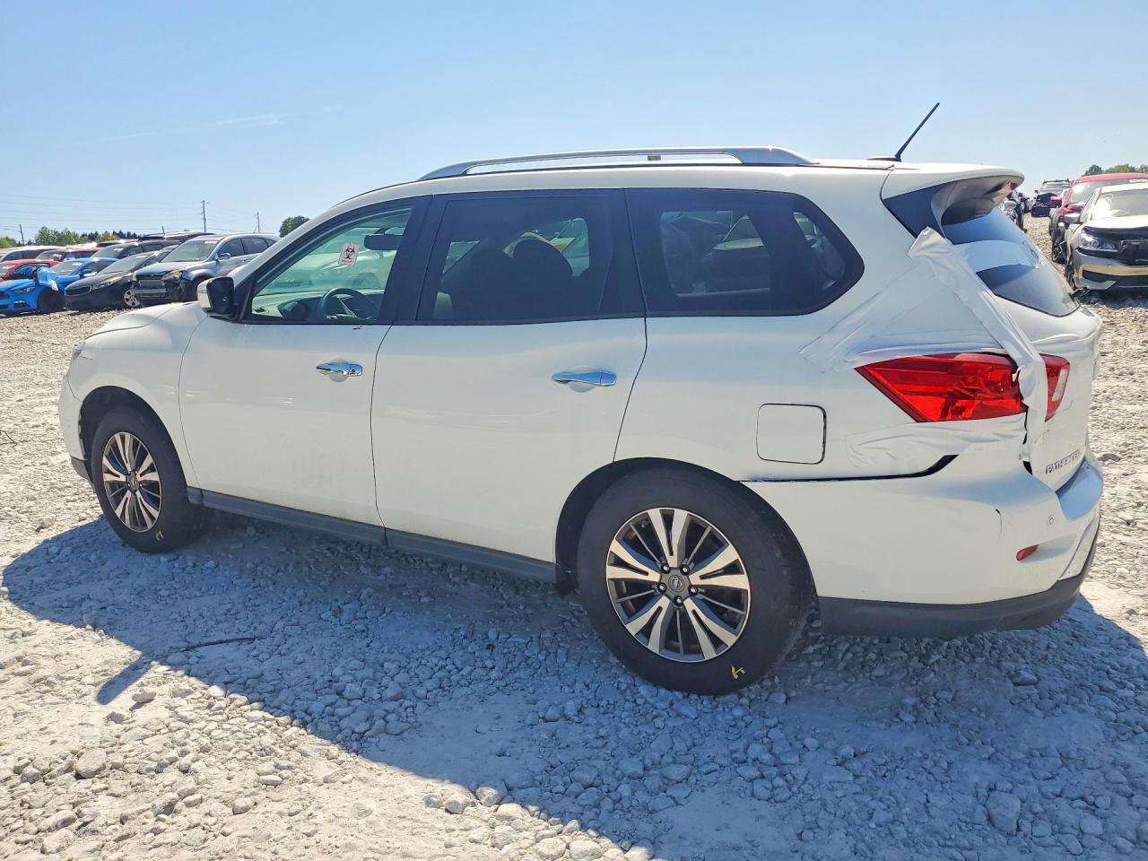 2017 NISSAN PATHFINDER