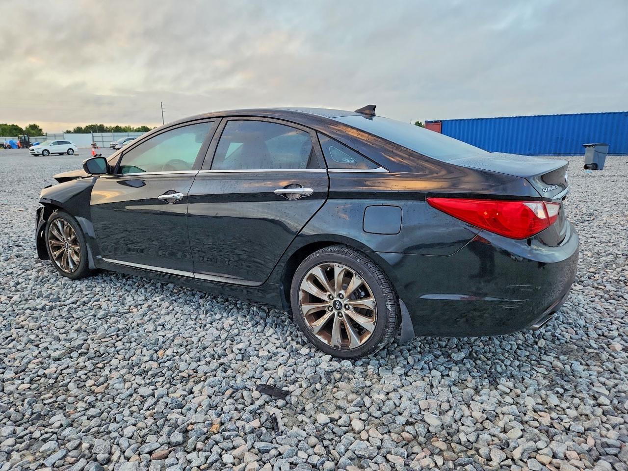 2013 HYUNDAI SONATA