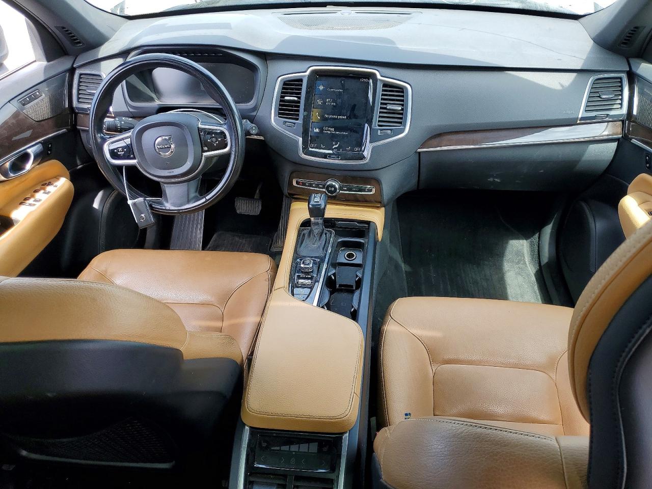 2019 VOLVO XC90