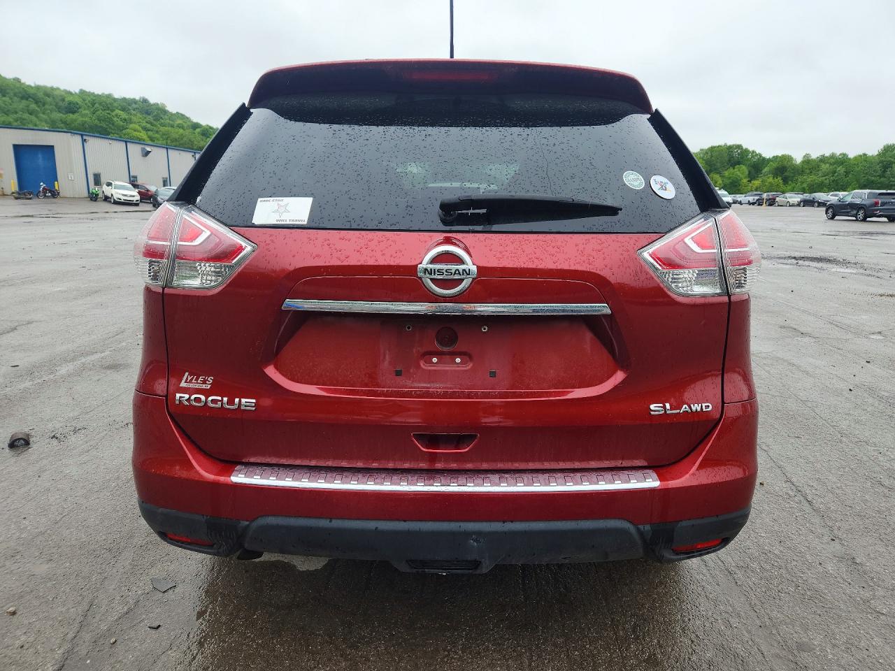 2015 NISSAN ROGUE