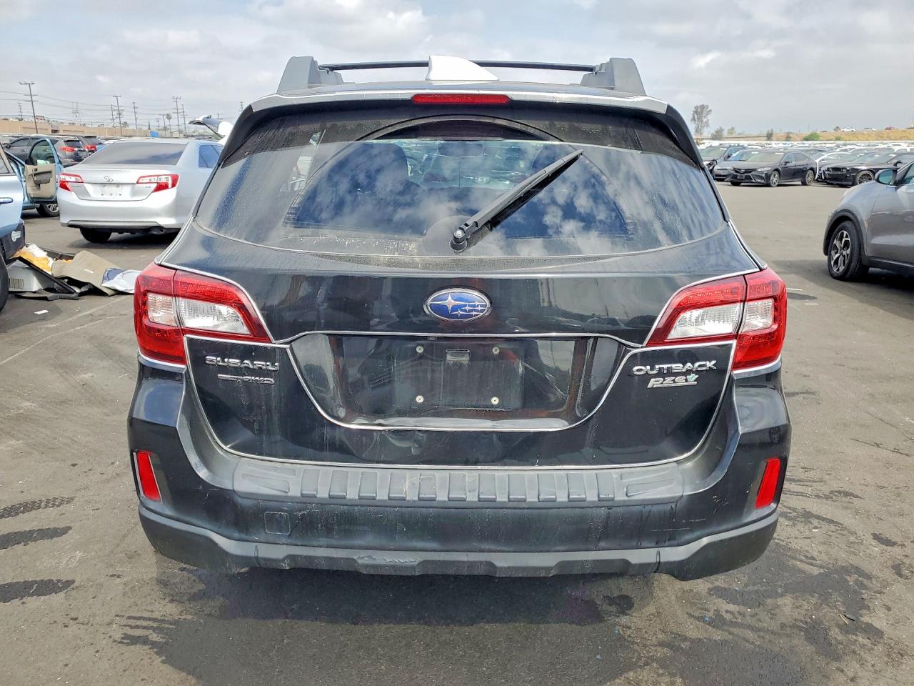 2017 SUBARU OUTBACK