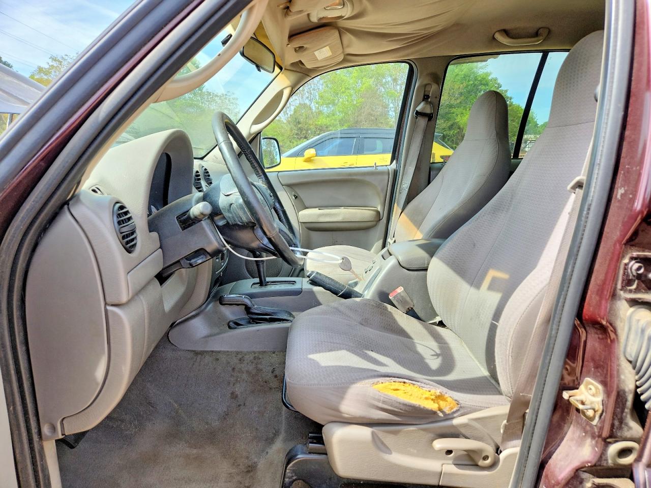 2004 JEEP LIBERTY