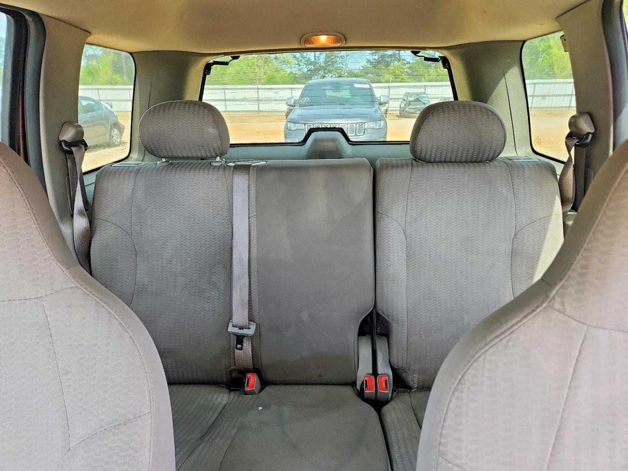 2004 JEEP LIBERTY