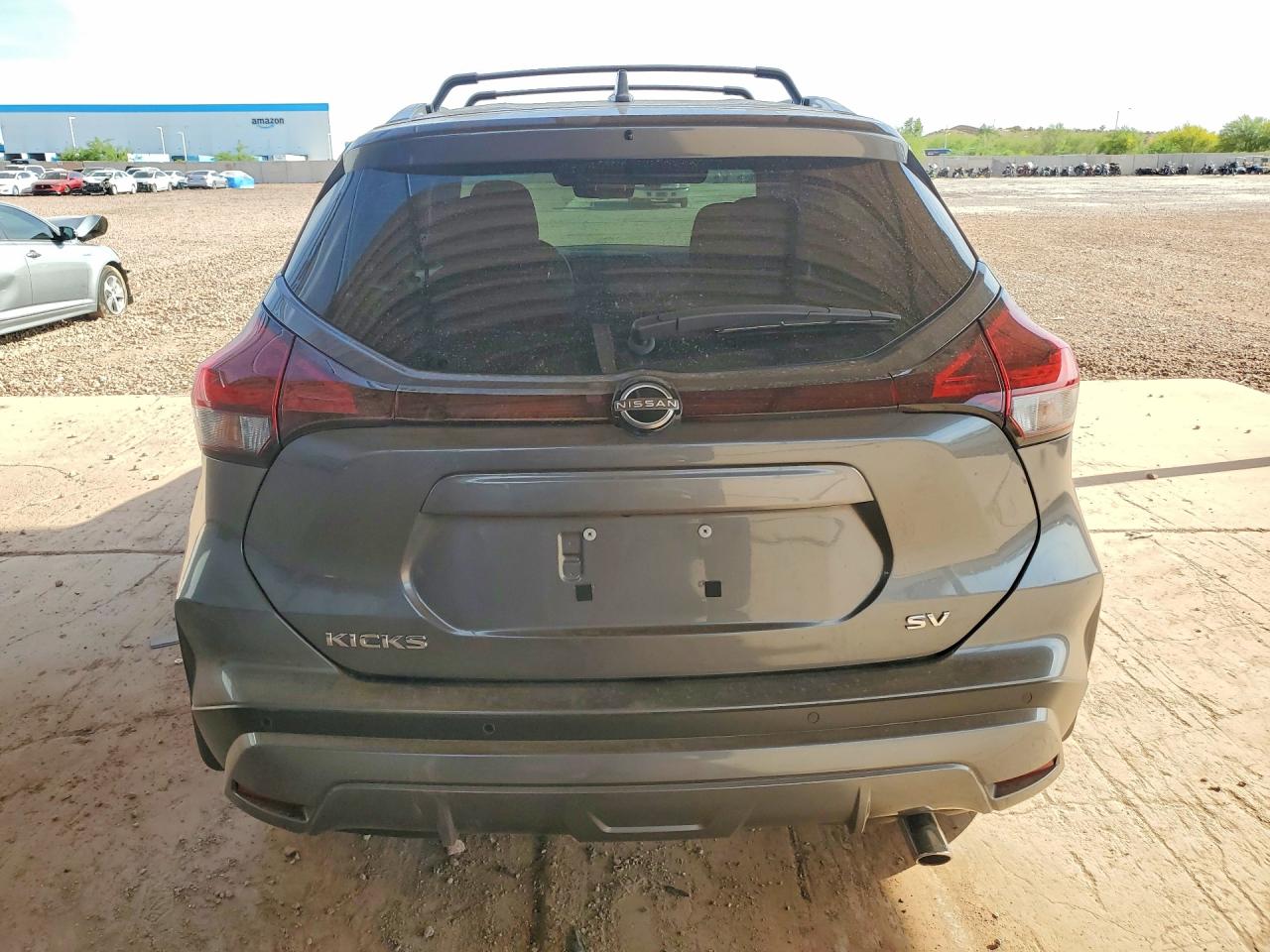 2024 NISSAN KICKS
