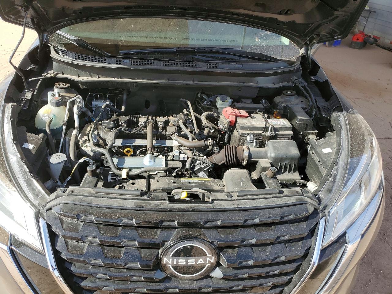 2024 NISSAN KICKS