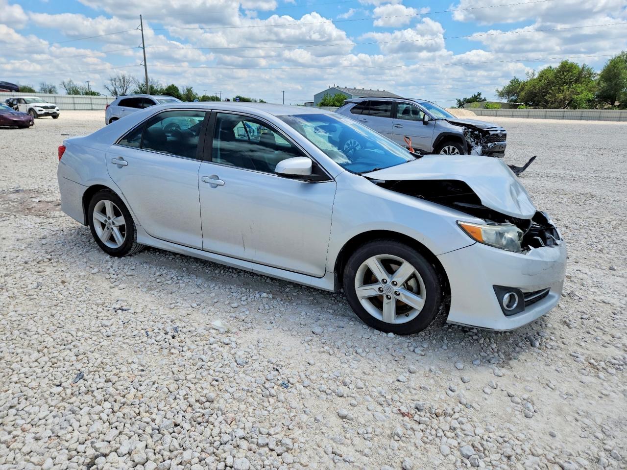 2012 TOYOTA CAMRY
