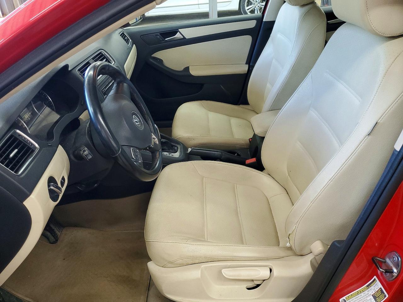 2012 VOLKSWAGEN JETTA
