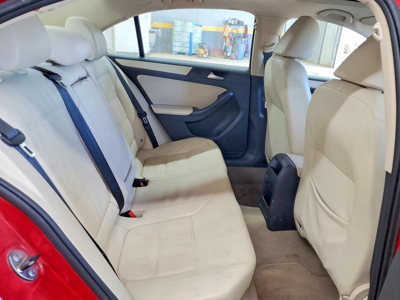 2012 VOLKSWAGEN JETTA