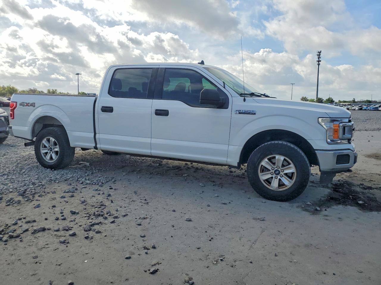 2020 FORD F150 SUPE