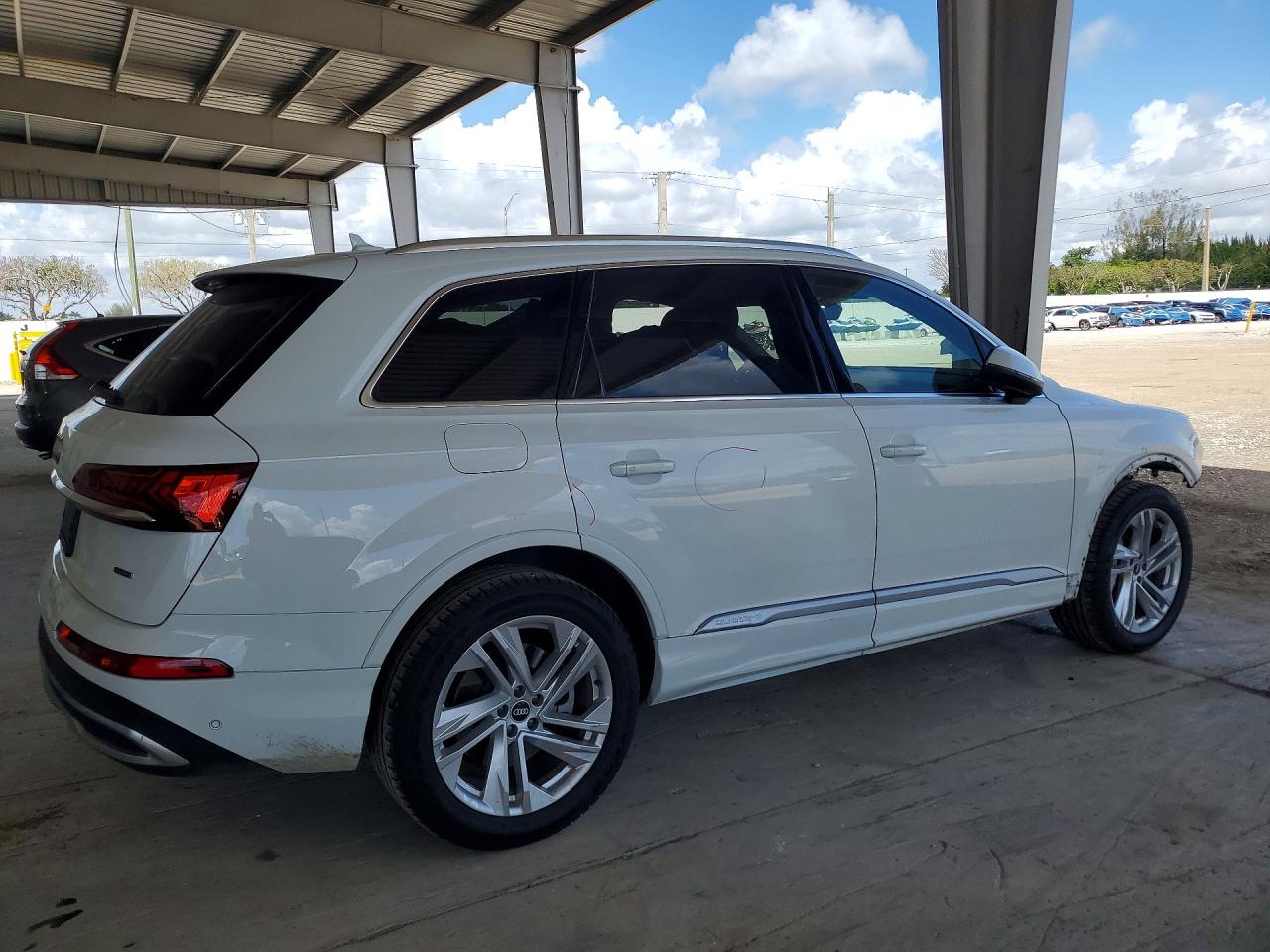 2021 AUDI Q7