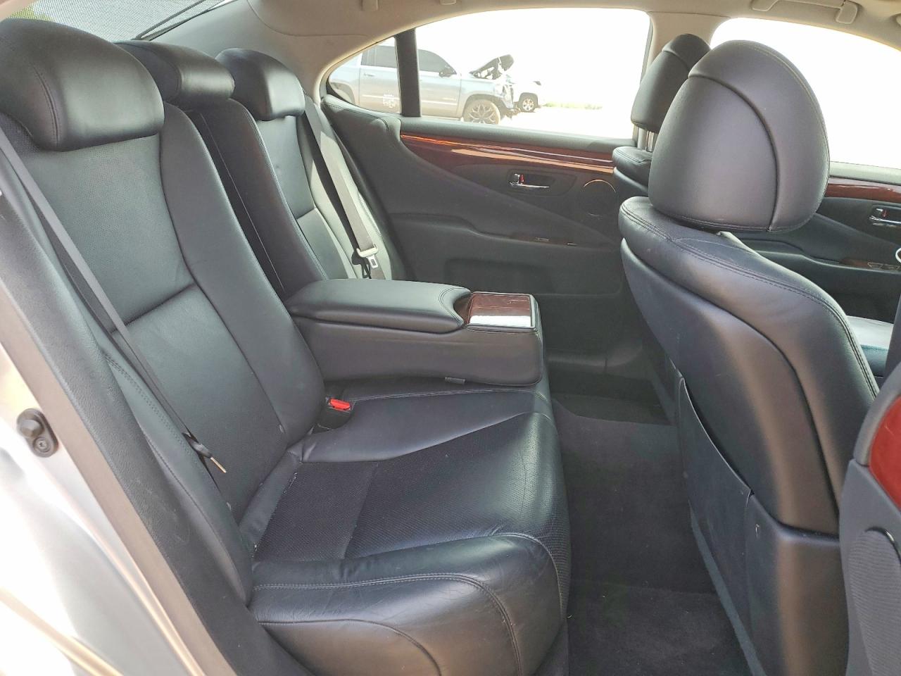 2008 LEXUS LS460