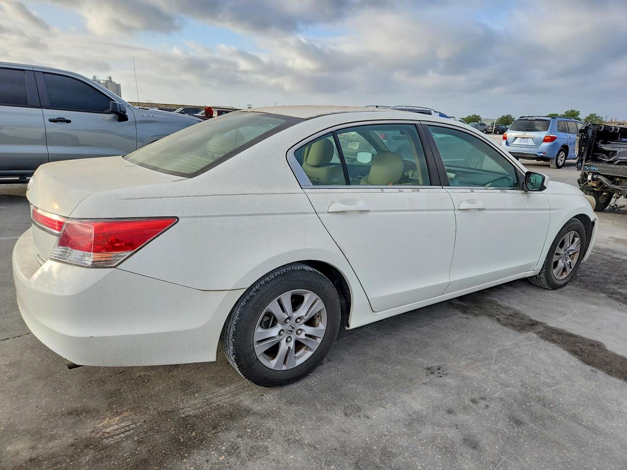 2011 HONDA ACCORD