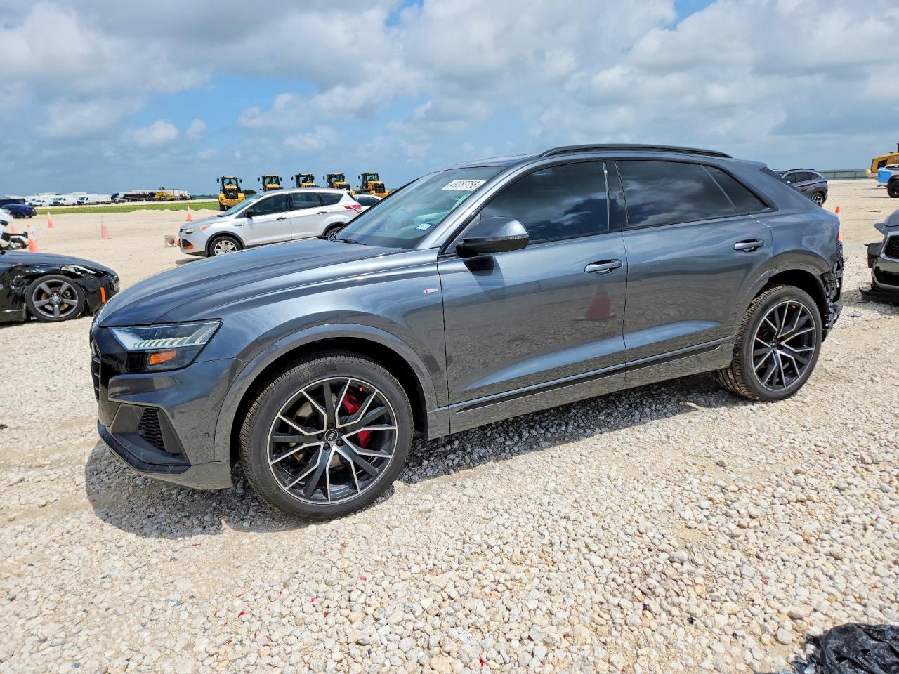 2021 AUDI Q8