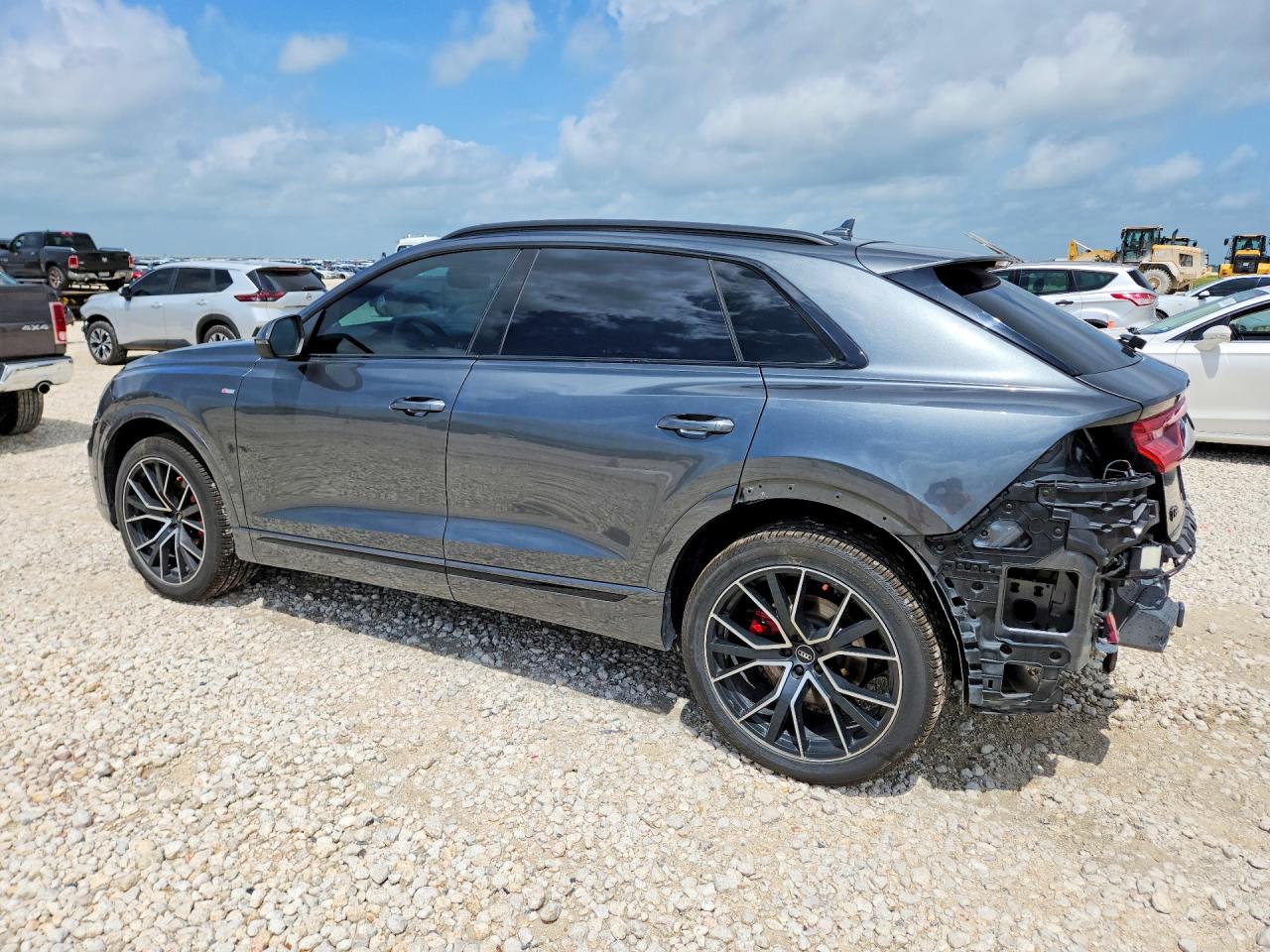 2021 AUDI Q8