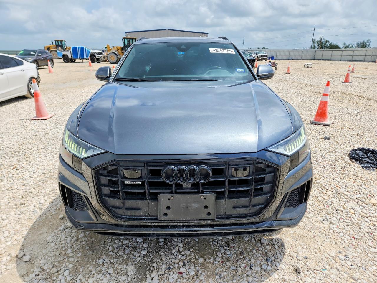 2021 AUDI Q8