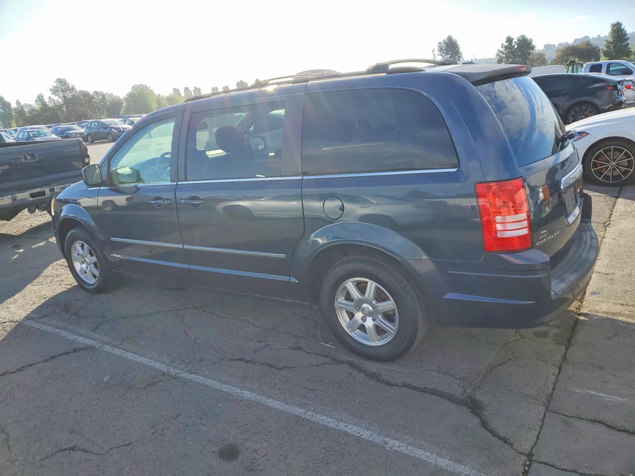 2009 CHRYSLER MINIVAN