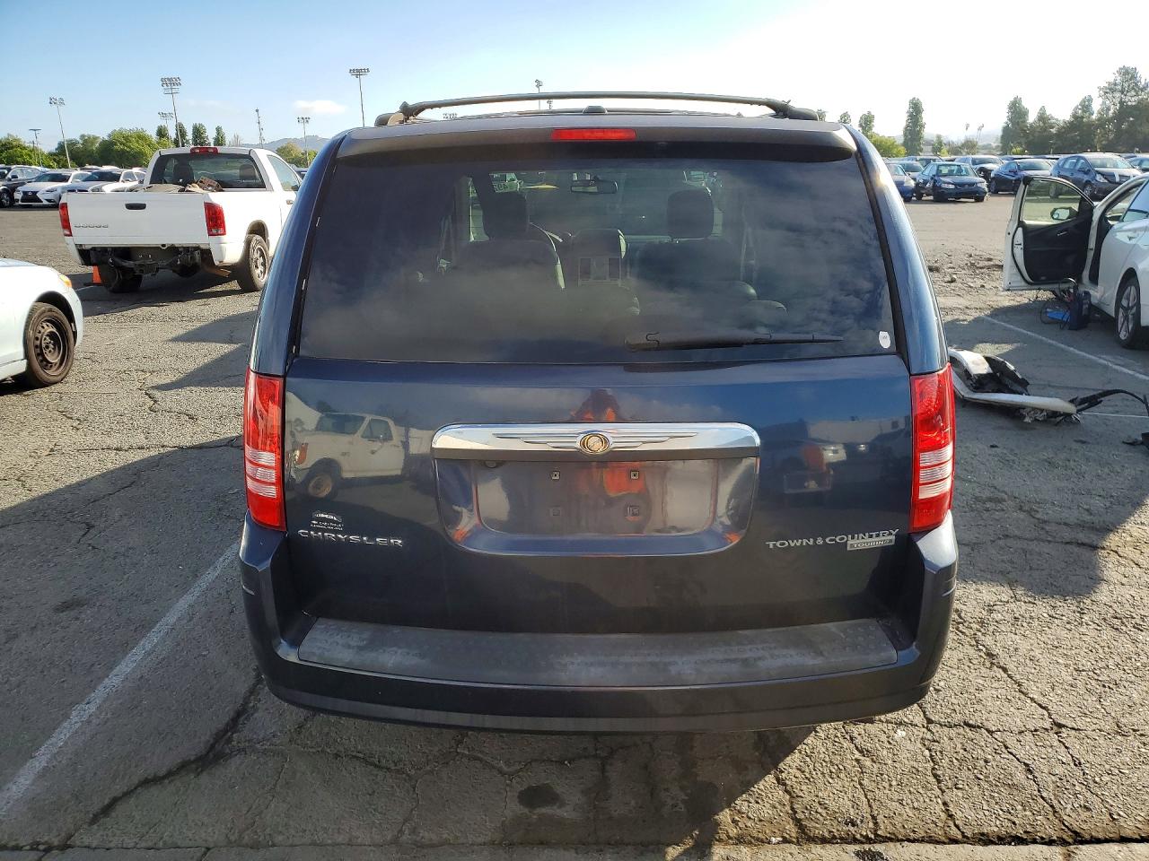 2009 CHRYSLER MINIVAN