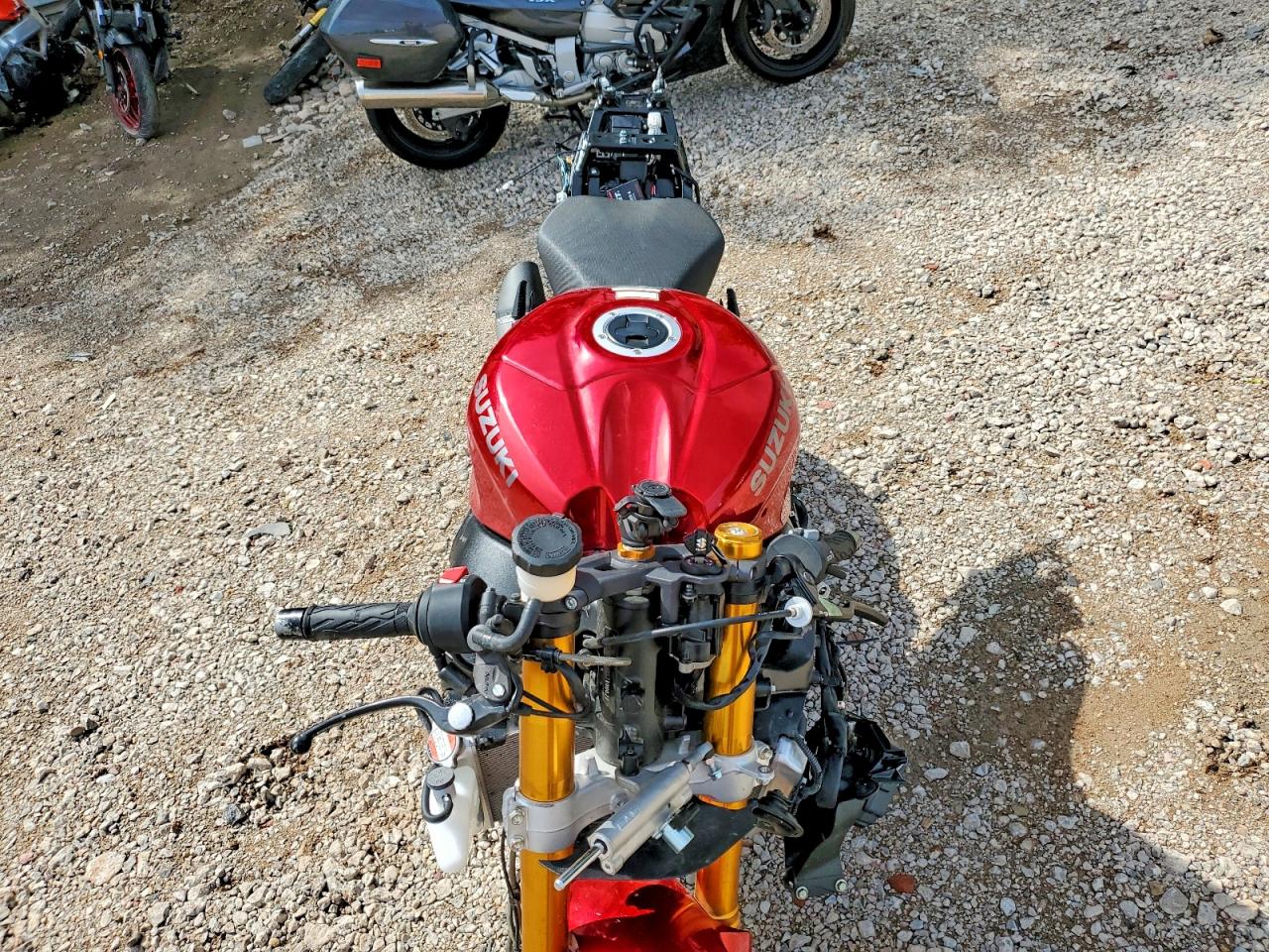 2025 SUZUKI GSXR1000