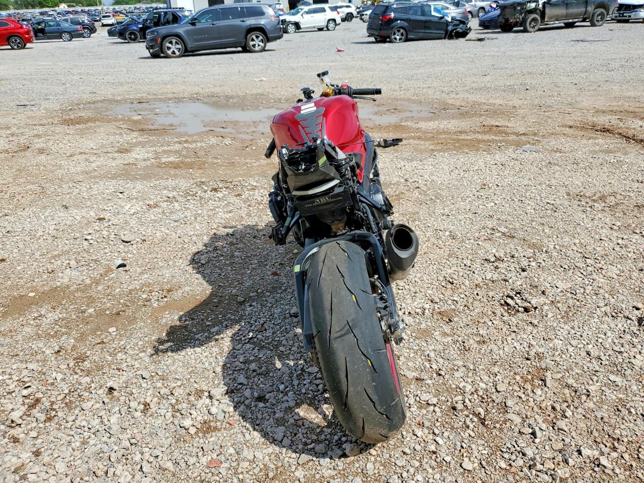 2025 SUZUKI GSXR1000