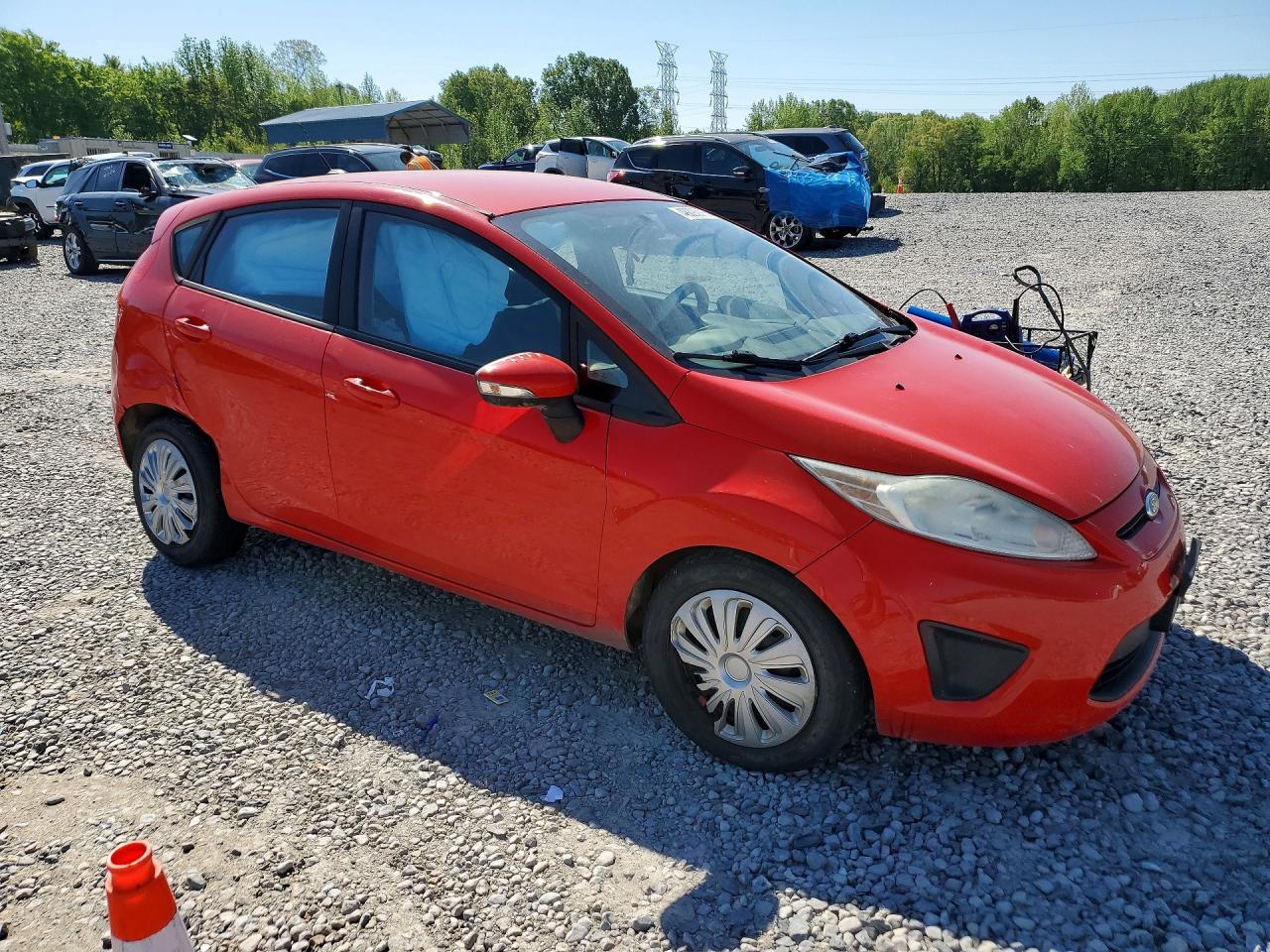 2013 FORD FIESTA
