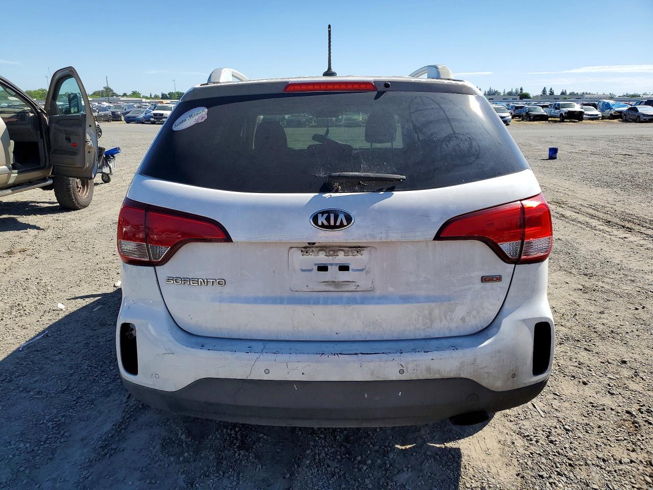 2014 KIA SORENTO