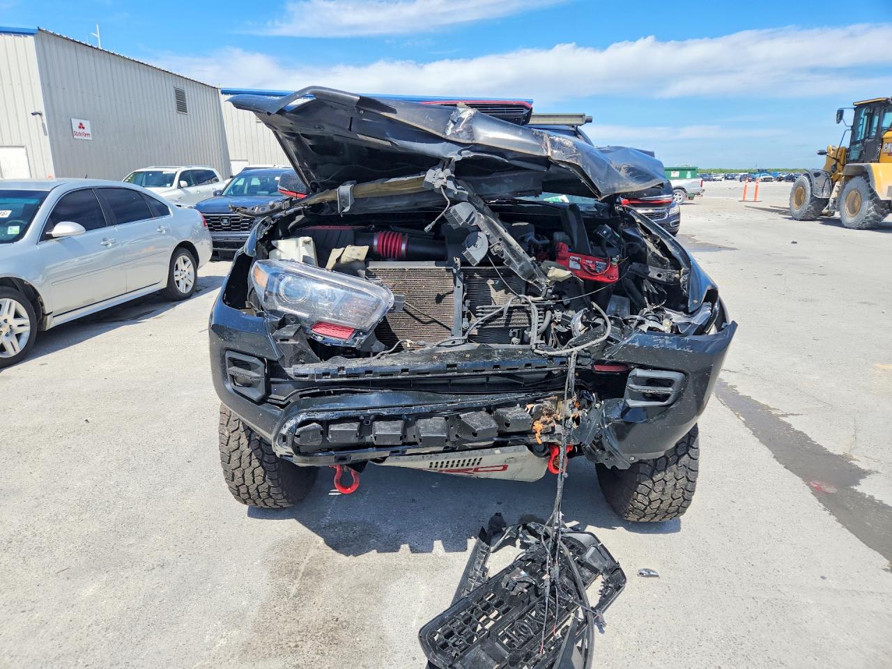 2018 TOYOTA TACOMA