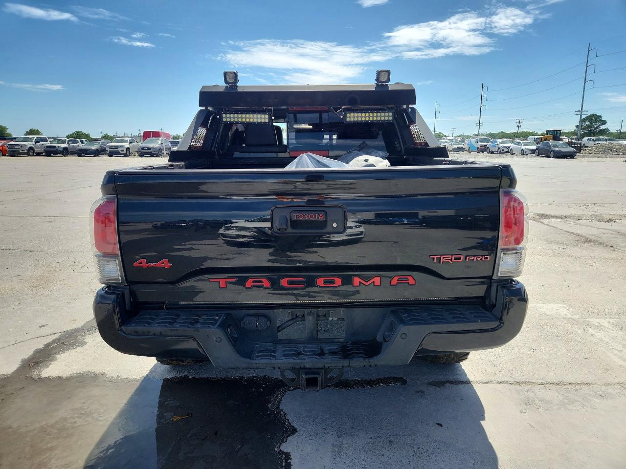 2018 TOYOTA TACOMA