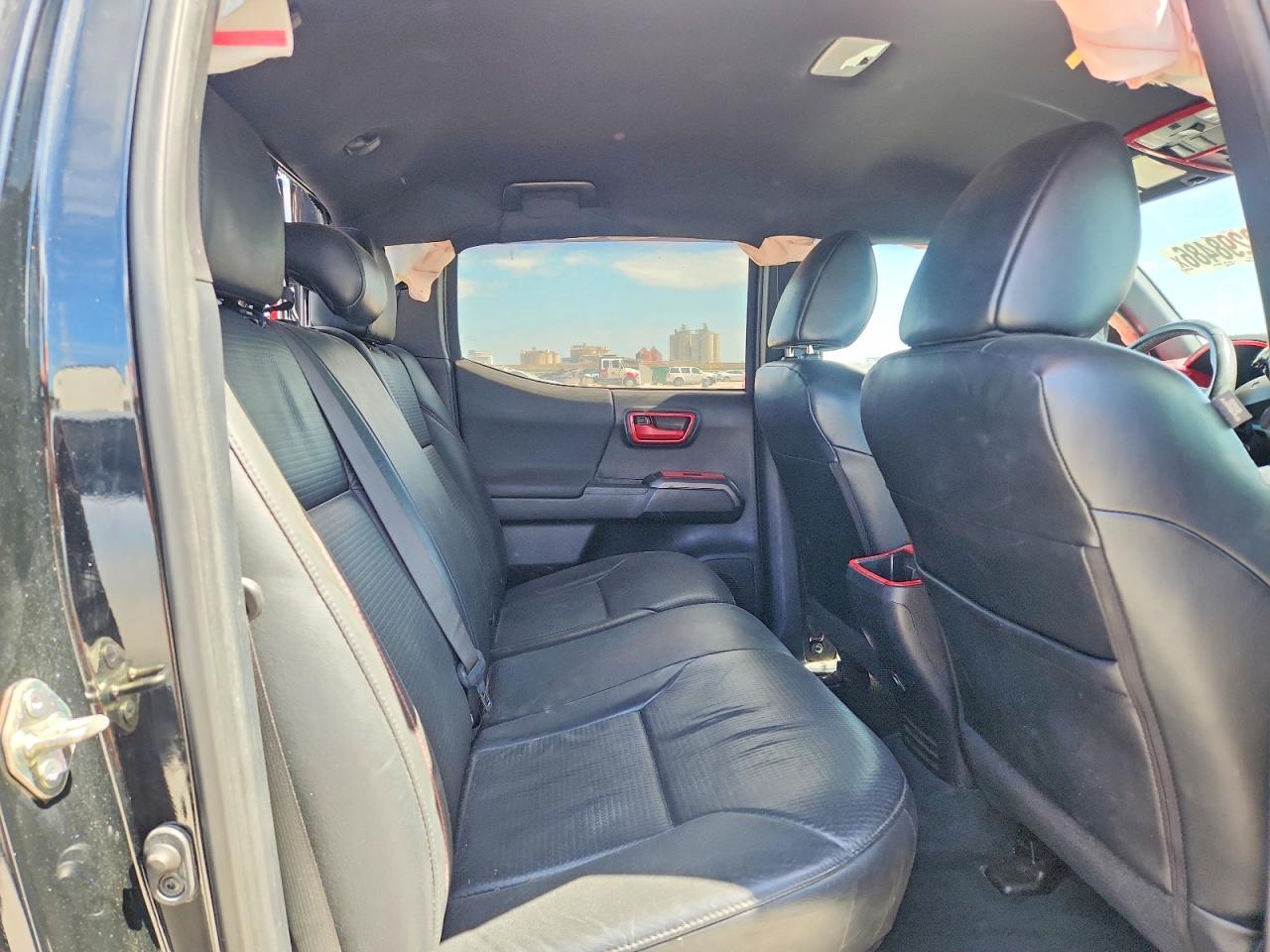 2018 TOYOTA TACOMA