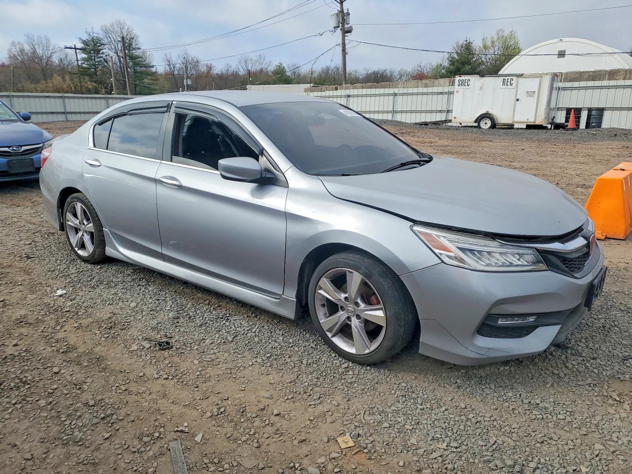 2016 HONDA ACCORD