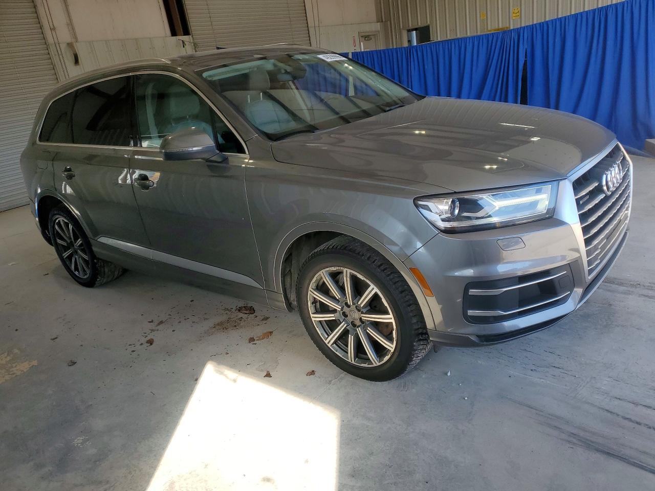 2017 AUDI Q7