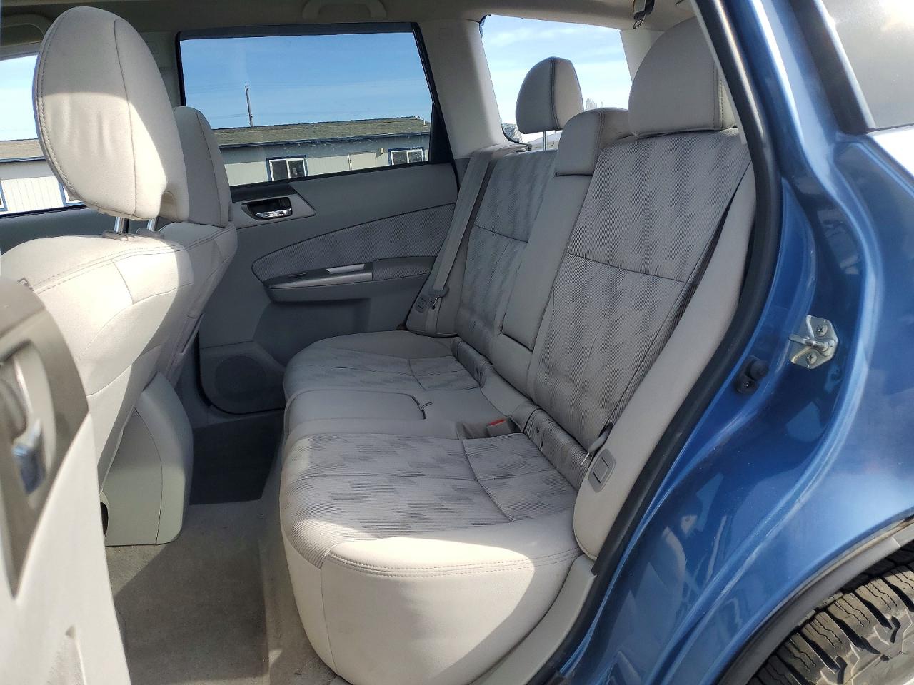 2010 SUBARU FORESTER