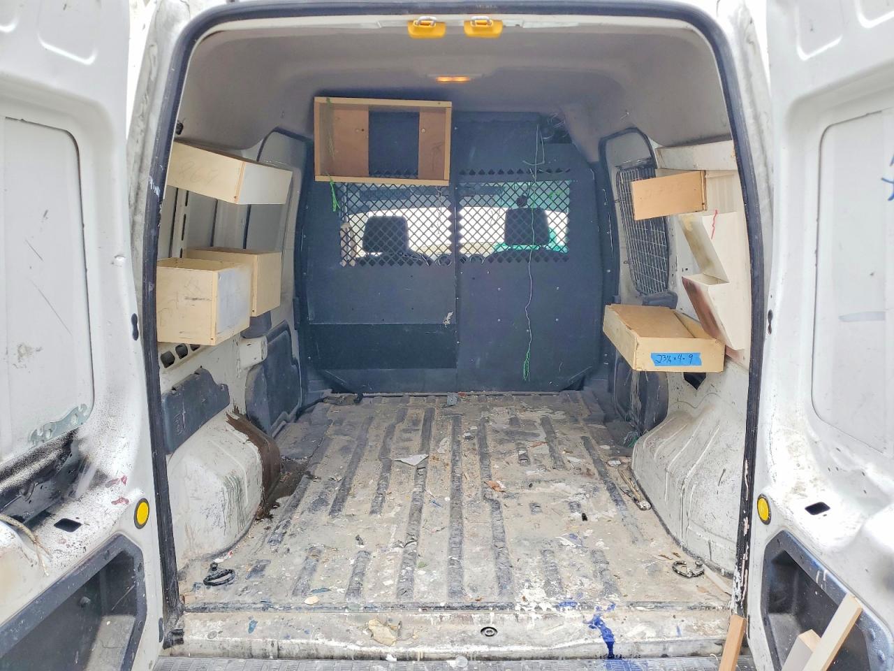 2011 FORD TRANSIT
