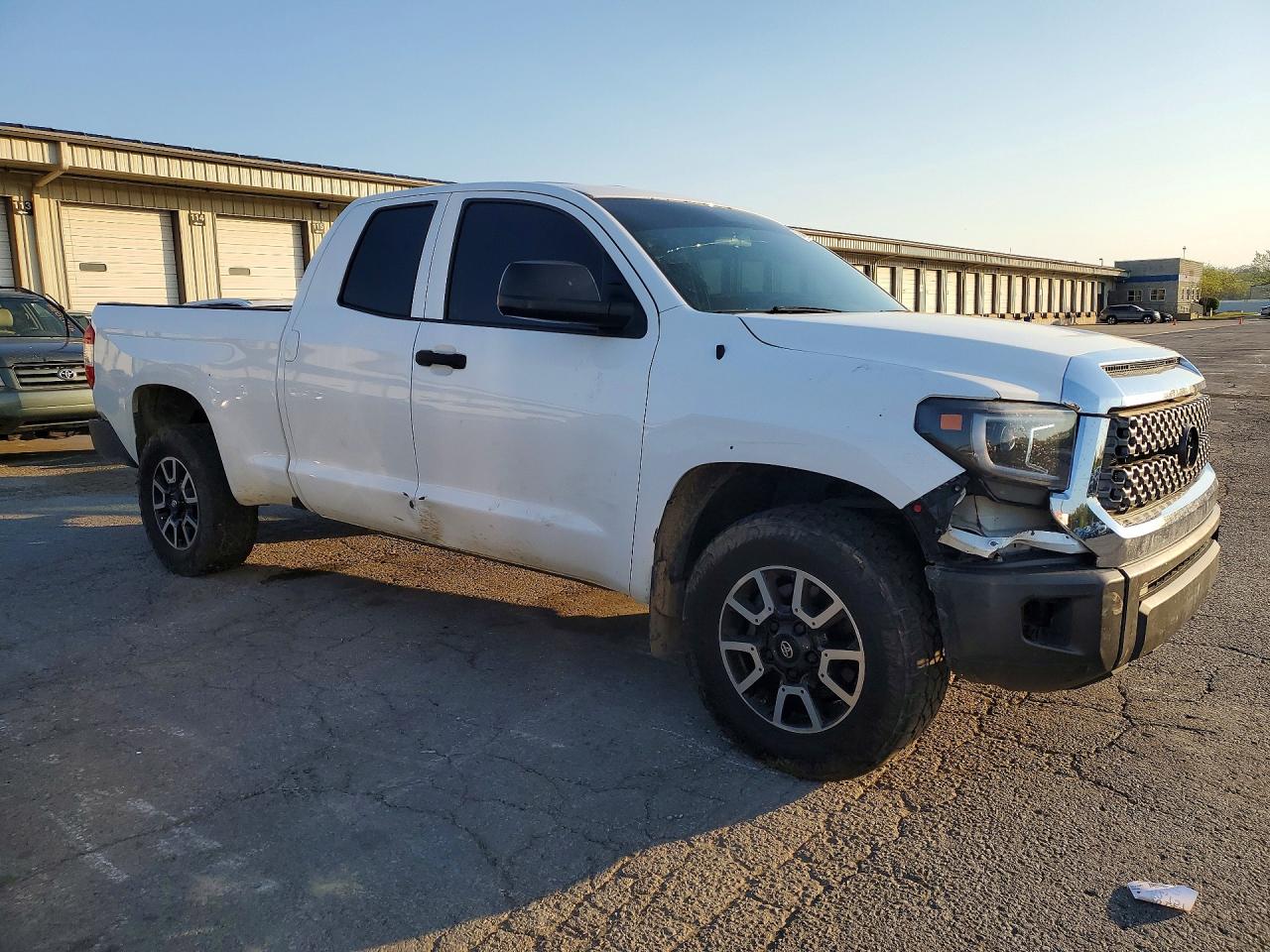 2015 TOYOTA TUNDRA