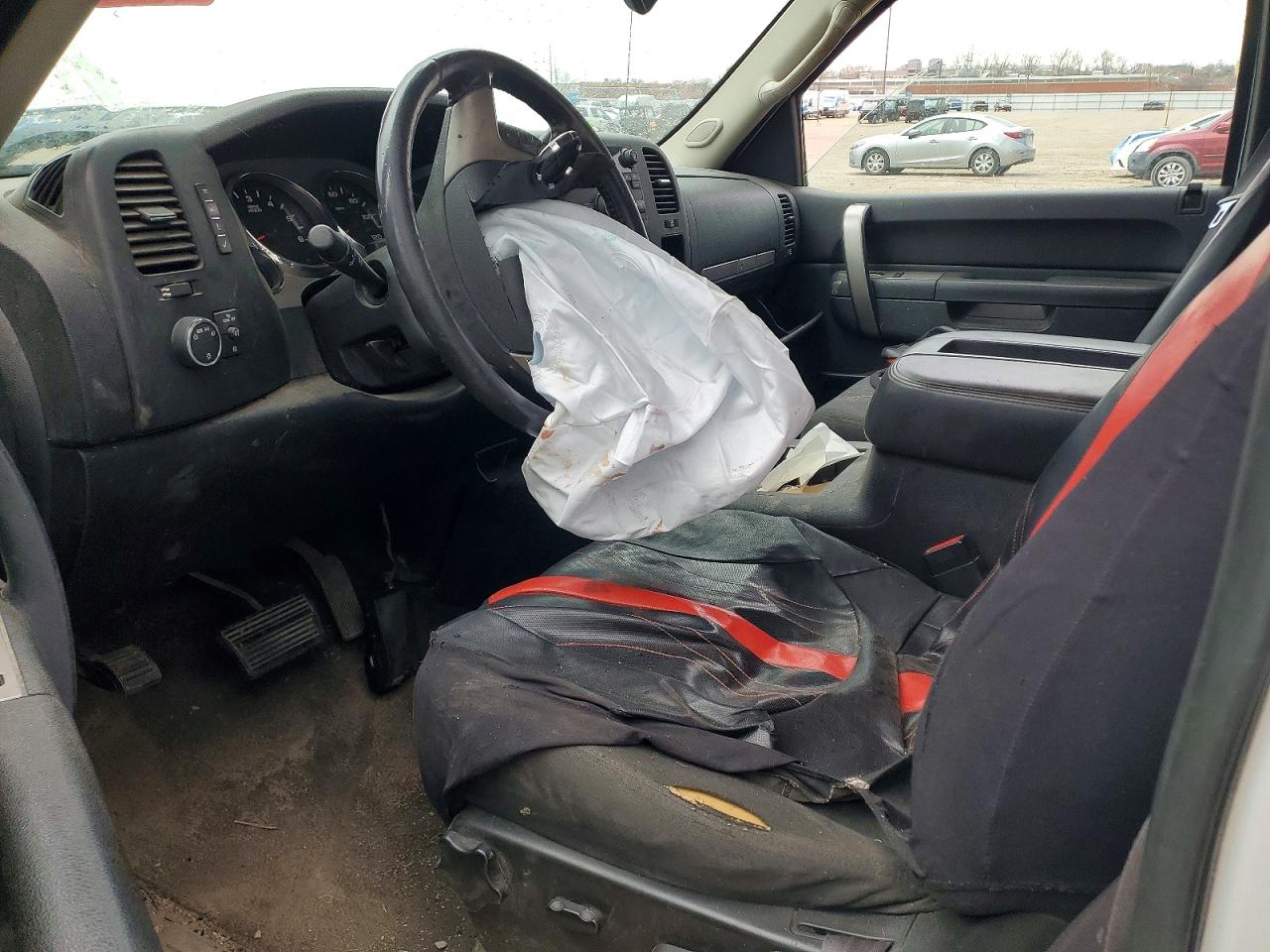 2011 CHEVROLET SILVERADO