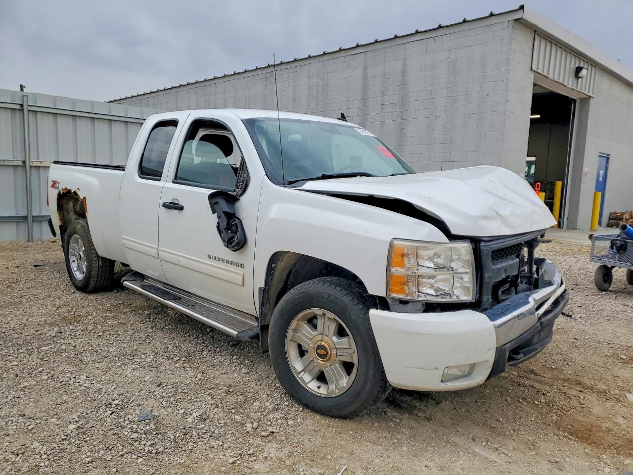 2011 CHEVROLET SILVERADO