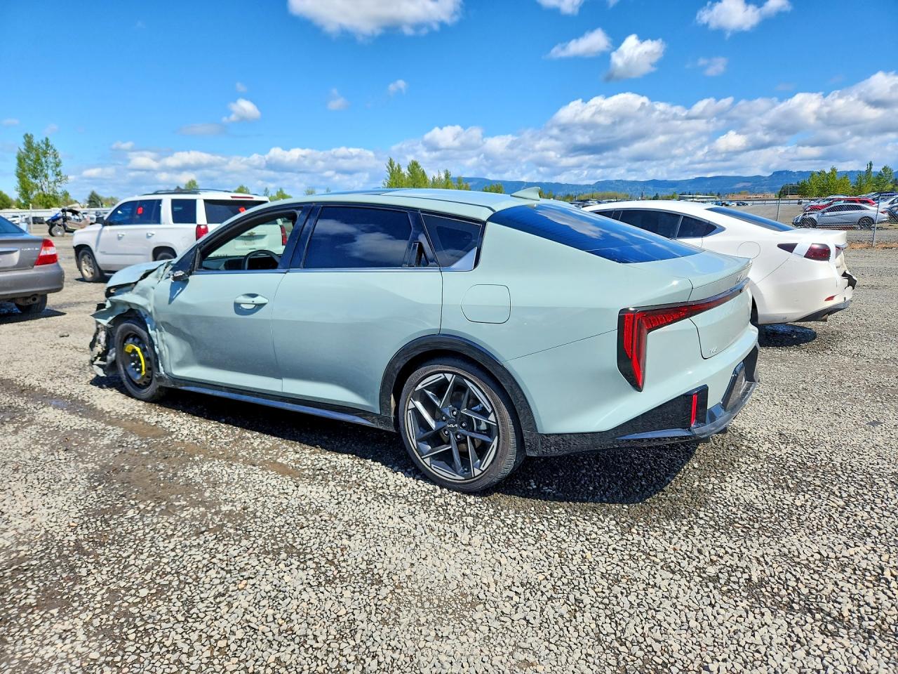2025 KIA K4 GT LINE