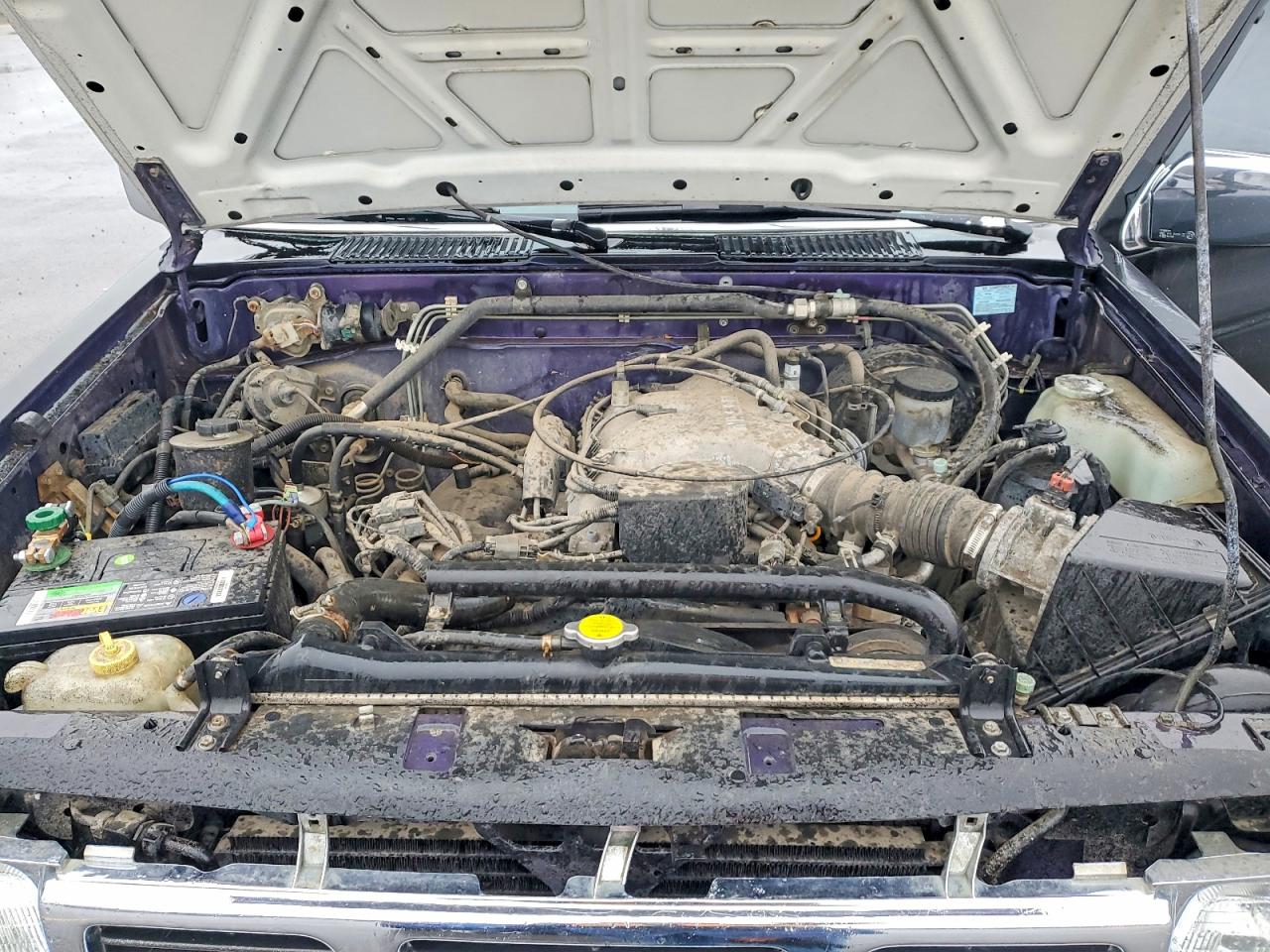 1995 NISSAN NAVARA