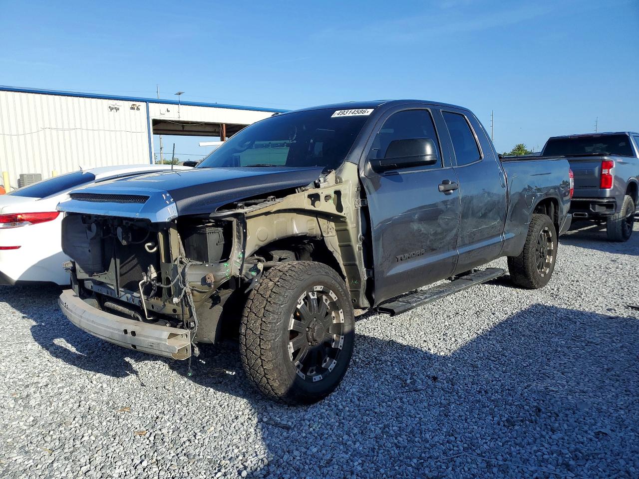 2016 TOYOTA TUNDRA