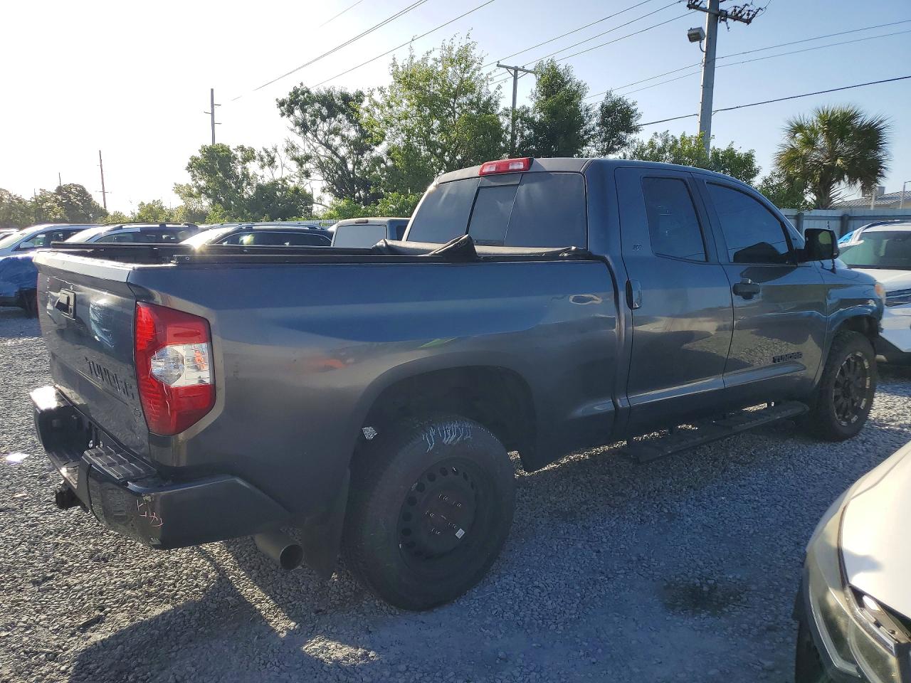 2016 TOYOTA TUNDRA