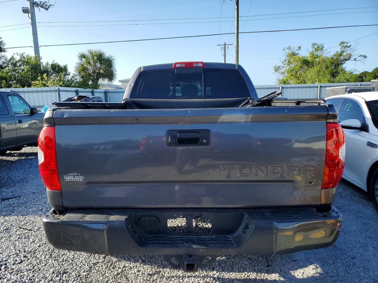 2016 TOYOTA TUNDRA