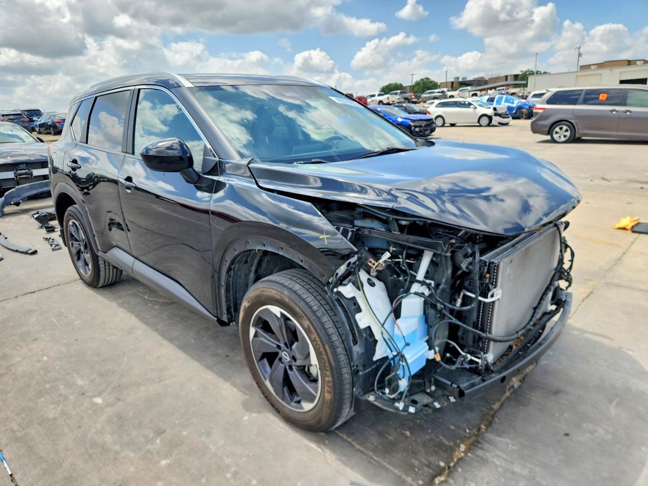 2024 NISSAN ROGUE